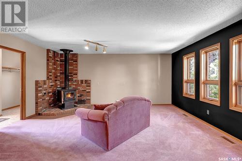 865 Algoma Avenue, Moose Jaw, SK - Indoor With Fireplace