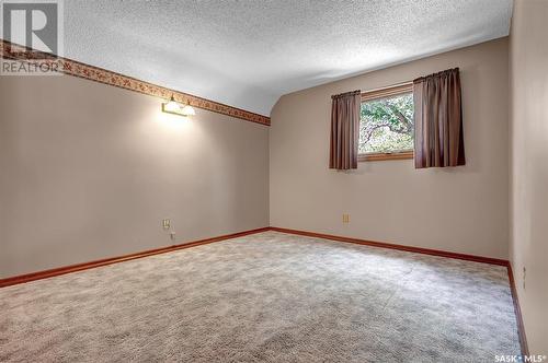 865 Algoma Avenue, Moose Jaw, SK - Indoor Photo Showing Other Room