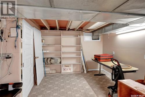 865 Algoma Avenue, Moose Jaw, SK - Indoor Photo Showing Basement