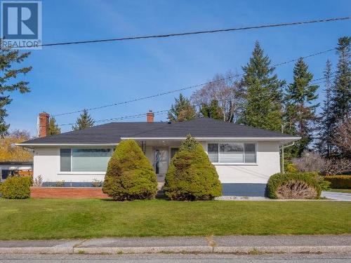 6883 Hammond Street, Powell River, BC - Outdoor