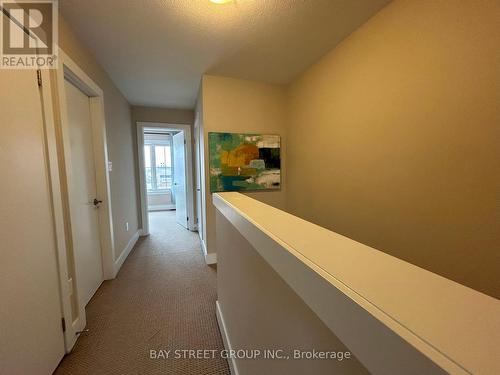 18 - 1401 Plains Road E, Burlington, ON - Indoor Photo Showing Other Room