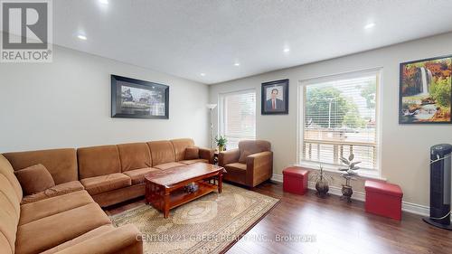 265 - 1601 Albion Road, Toronto (Mount Olive-Silverstone-Jamestown), ON - Indoor Photo Showing Living Room