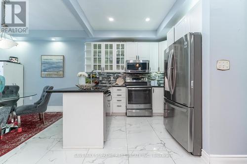 27 Savita Road, Brampton (Fletcher'S Meadow), ON - Indoor Photo Showing Kitchen