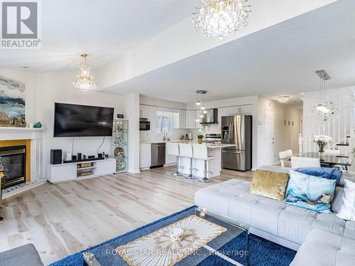 296 Dearborn Boulevard, Waterloo, ON - Indoor Photo Showing Living Room With Fireplace