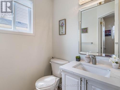 296 Dearborn Boulevard, Waterloo, ON - Indoor Photo Showing Bathroom