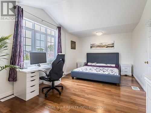 296 Dearborn Boulevard, Waterloo, ON - Indoor Photo Showing Bedroom