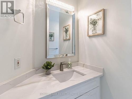 296 Dearborn Boulevard, Waterloo, ON - Indoor Photo Showing Bathroom