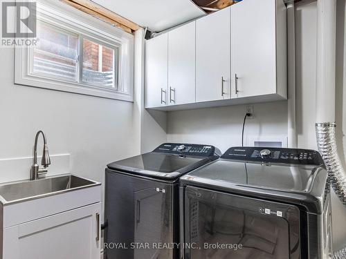 296 Dearborn Boulevard, Waterloo, ON - Indoor Photo Showing Laundry Room