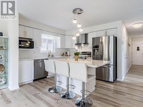 296 Dearborn Boulevard, Waterloo, ON - Indoor Photo Showing Kitchen With Upgraded Kitchen