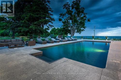 4939 Thirty Road N, Lincoln, ON - Outdoor With In Ground Pool