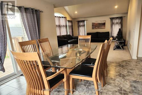 27 Summer Lane, Peterborough, ON - Indoor Photo Showing Dining Room