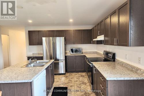 27 Summer Lane, Peterborough, ON - Indoor Photo Showing Kitchen With Double Sink With Upgraded Kitchen