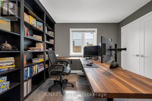 3822 Simpson Lane, Fort Erie, ON - Indoor Photo Showing Office