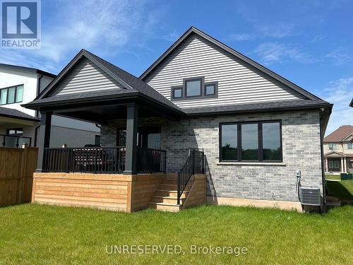 3822 Simpson Lane, Fort Erie, ON - Outdoor