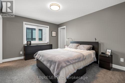 3822 Simpson Lane, Fort Erie, ON - Indoor Photo Showing Bedroom