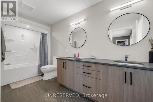 3822 Simpson Lane, Fort Erie, ON - Indoor Photo Showing Bathroom