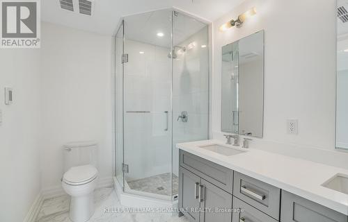 502 - 2060 Lakeshore Road, Burlington, ON - Indoor Photo Showing Bathroom