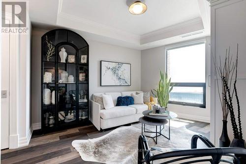 1201 - 2060 Lakeshore Road, Burlington, ON - Indoor Photo Showing Living Room