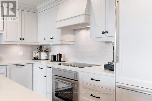 1201 - 2060 Lakeshore Road, Burlington, ON - Indoor Photo Showing Kitchen With Upgraded Kitchen