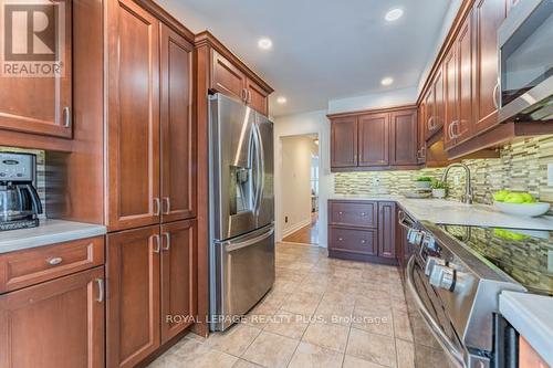 3139 Barwell Road, Mississauga, ON - Indoor Photo Showing Kitchen