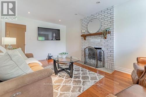 3139 Barwell Road, Mississauga, ON - Indoor Photo Showing Living Room With Fireplace