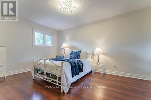 3139 Barwell Road, Mississauga, ON - Indoor Photo Showing Bedroom