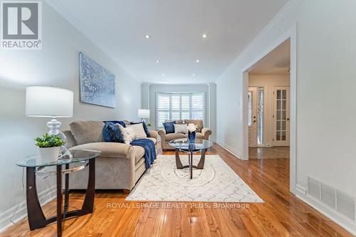 3139 Barwell Road, Mississauga, ON - Indoor Photo Showing Living Room