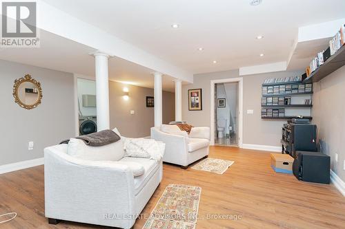 39 Burrows Avenue, Toronto (Islington-City Centre West), ON - Indoor Photo Showing Living Room