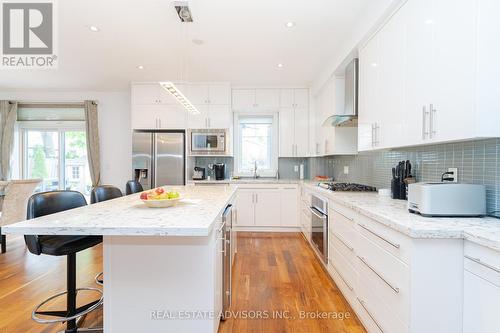 39 Burrows Avenue, Toronto (Islington-City Centre West), ON - Indoor Photo Showing Kitchen With Upgraded Kitchen