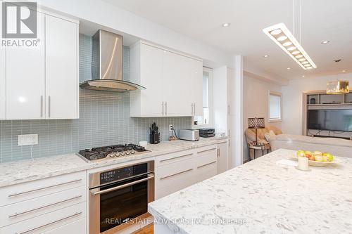 39 Burrows Avenue, Toronto (Islington-City Centre West), ON - Indoor Photo Showing Kitchen With Upgraded Kitchen