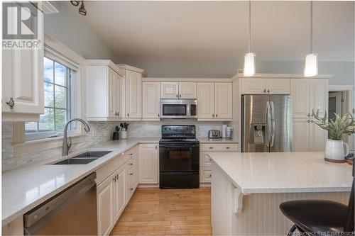 68 Katrina Drive, Fredericton, NB - Indoor Photo Showing Kitchen With Double Sink With Upgraded Kitchen