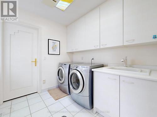 29 Moodie Drive, Richmond Hill, ON - Indoor Photo Showing Laundry Room