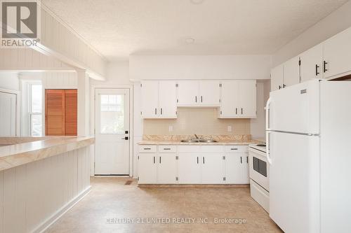 58 Victoria Avenue, Peterborough, ON - Indoor Photo Showing Kitchen With Double Sink