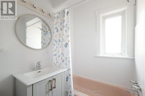 58 Victoria Avenue, Peterborough, ON - Indoor Photo Showing Bathroom