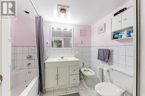 11 Alma Avenue, Toronto (Little Portugal), ON - Indoor Photo Showing Bathroom