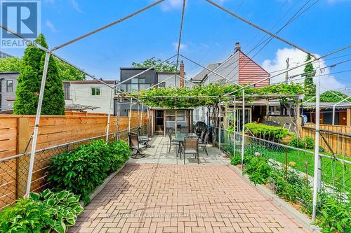 11 Alma Avenue, Toronto (Little Portugal), ON - Outdoor