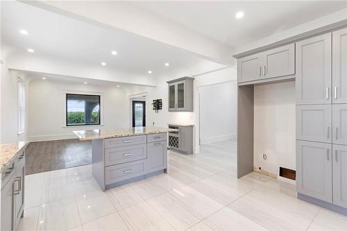 630 Lakeshore Road, Niagara-On-The-Lake, ON - Indoor Photo Showing Kitchen