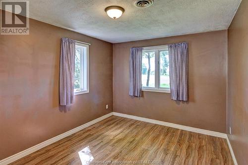 12029 Talbot Trail, Chatham-Kent, ON - Indoor Photo Showing Bathroom