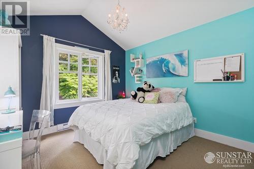 1278 Wellington Drive, North Vancouver, BC - Indoor Photo Showing Bedroom