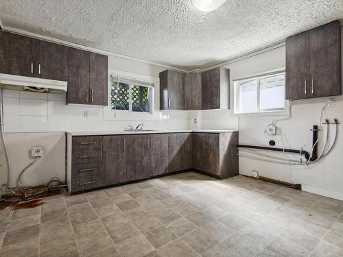 Cuisine - 23 Rue Duquesne, Gatineau (Hull), QC - Indoor Photo Showing Kitchen With Double Sink