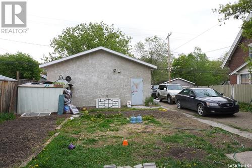 2155 Winnipeg Street, Regina, SK - Outdoor