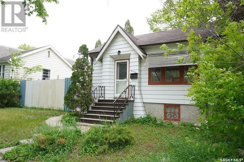 2155 Winnipeg Street, Regina, SK - Outdoor