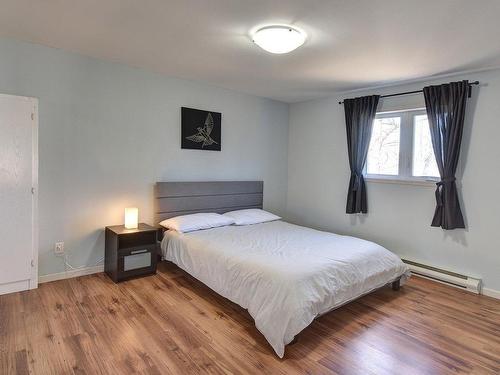 Chambre Ã Â coucher - 86 Imp. Des Mûres, Lac-Supérieur, QC - Indoor Photo Showing Bedroom