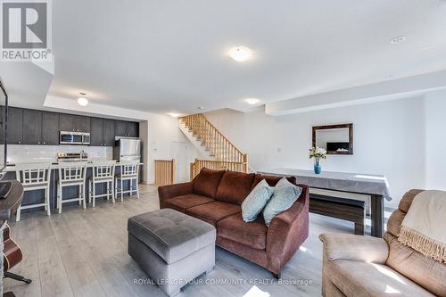 30 Red Maple Lane, Barrie, ON - Indoor Photo Showing Living Room