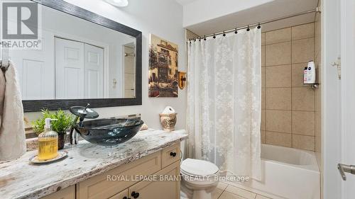 138 Galinee Trail, Norfolk (Port Dover), ON - Indoor Photo Showing Bathroom