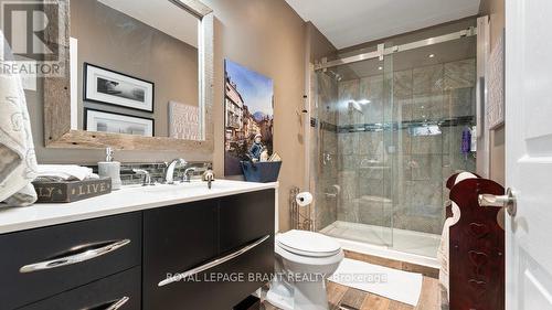 138 Galinee Trail, Norfolk (Port Dover), ON - Indoor Photo Showing Bathroom