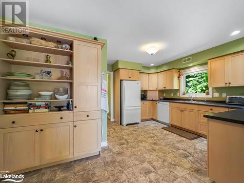 Kitchen and storage - 3 Lyndsey Lane, Mckellar, ON - Indoor Photo Showing Kitchen