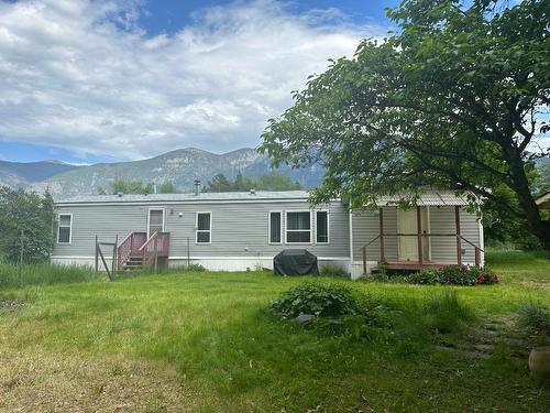 2591 Settlement Road, Lister, BC - Outdoor