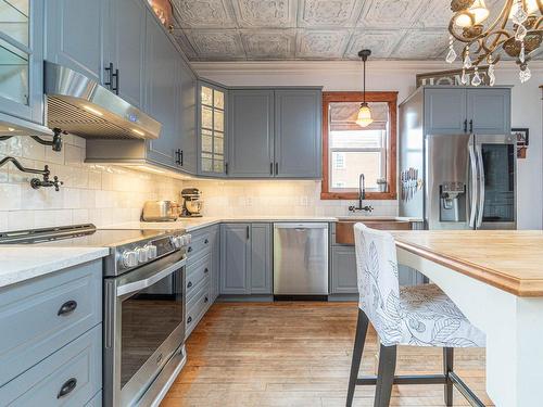 Kitchen - 127 Rue Carrière, Lachute, QC - Indoor Photo Showing Kitchen With Upgraded Kitchen