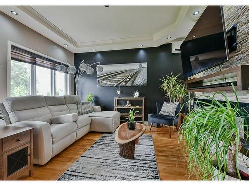 Living room - 732 Rue Des Sarcelles, Contrecoeur, QC - Indoor Photo Showing Living Room